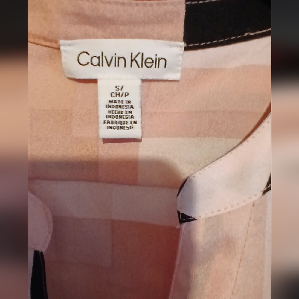 Calvin Klein Button Up - Picture 2 of 3